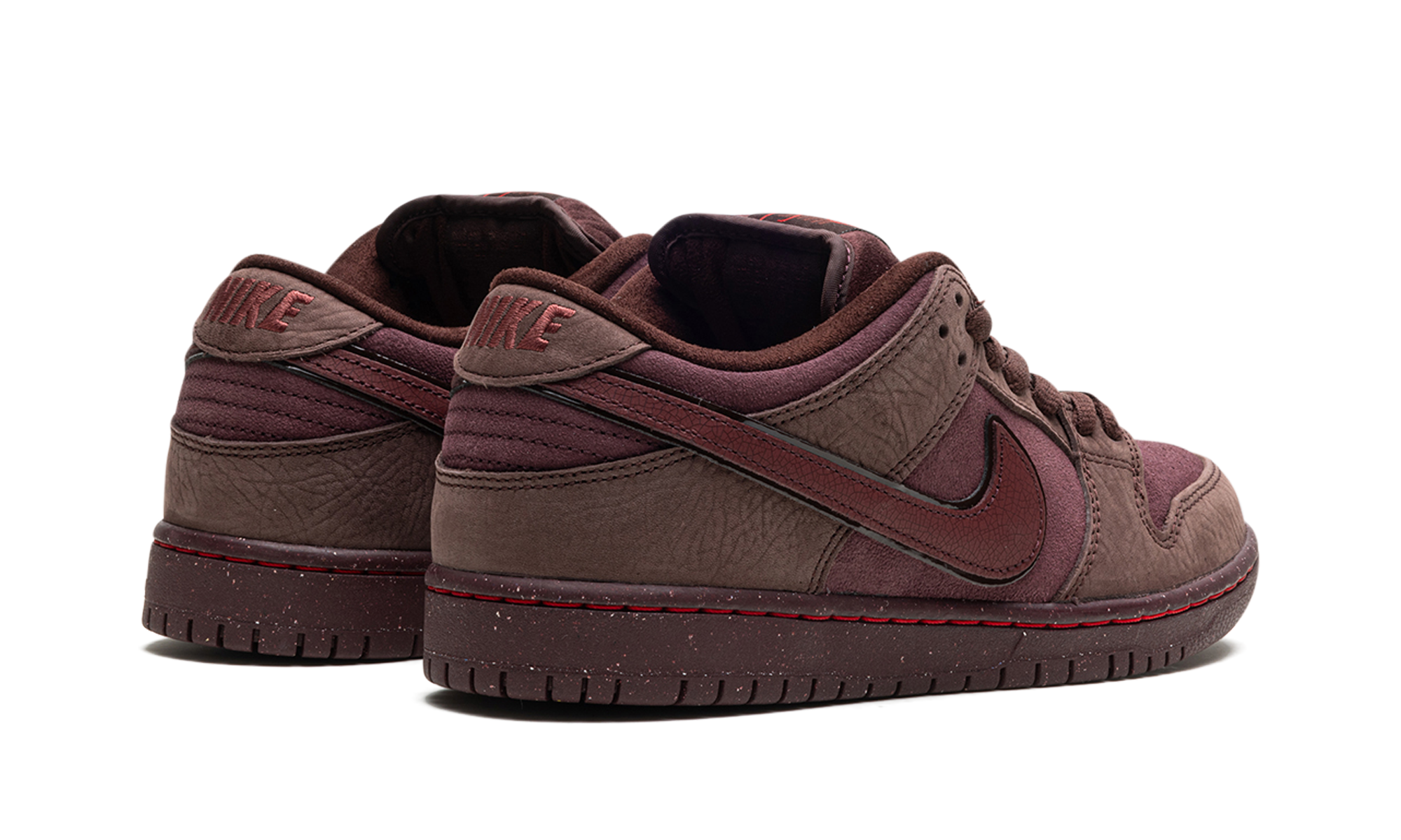 SB Dunk Low "Ciudad del Amor"