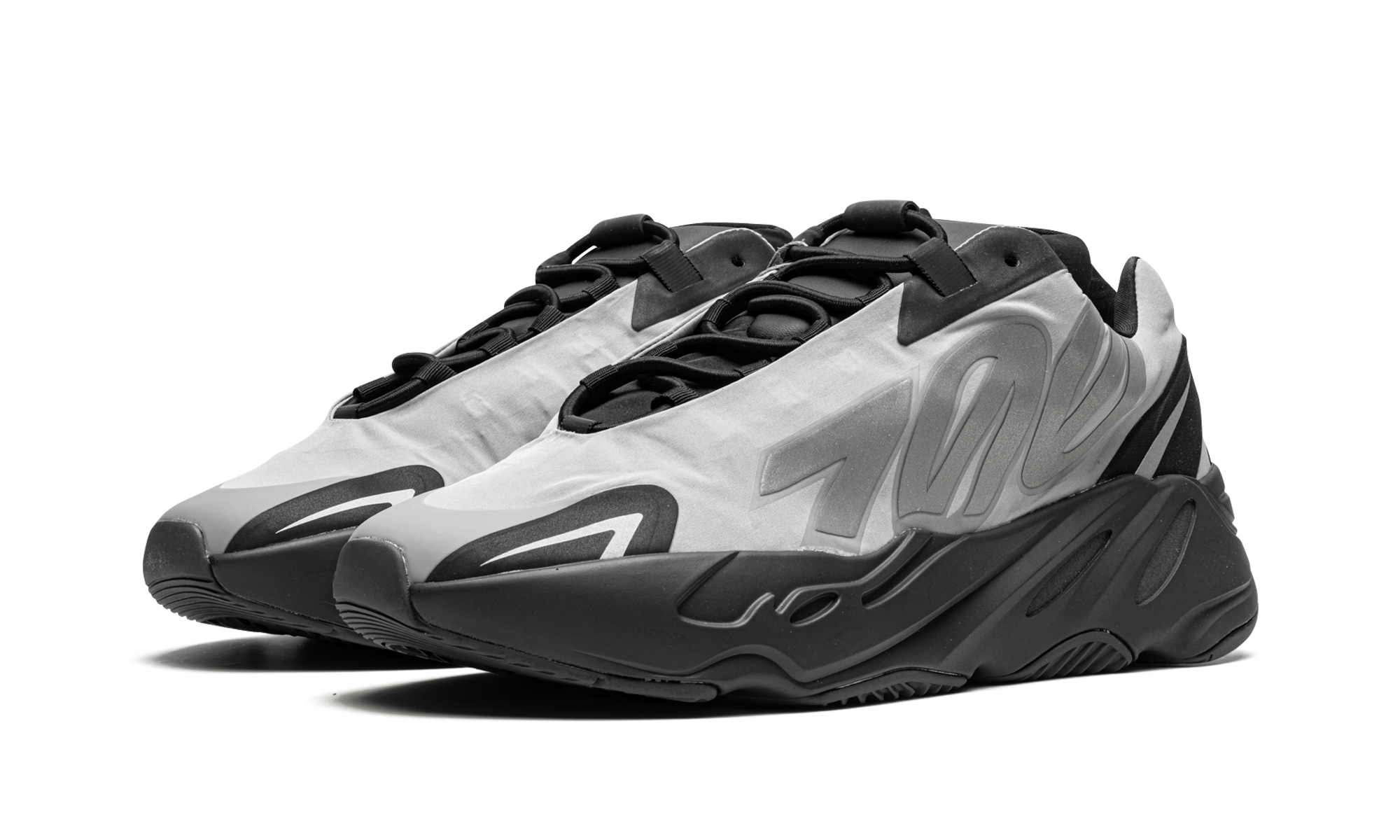 Yeezy 700 MNVN "Metallic"