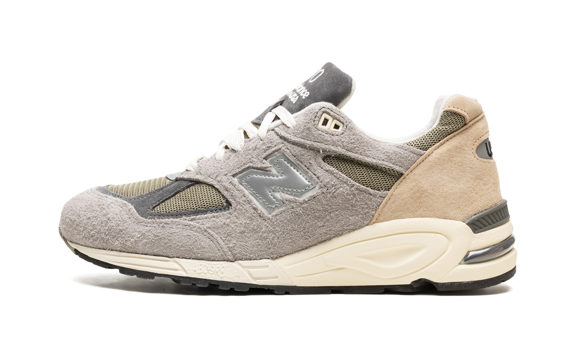 990 V2 "Made In USA - Teddy Santis"