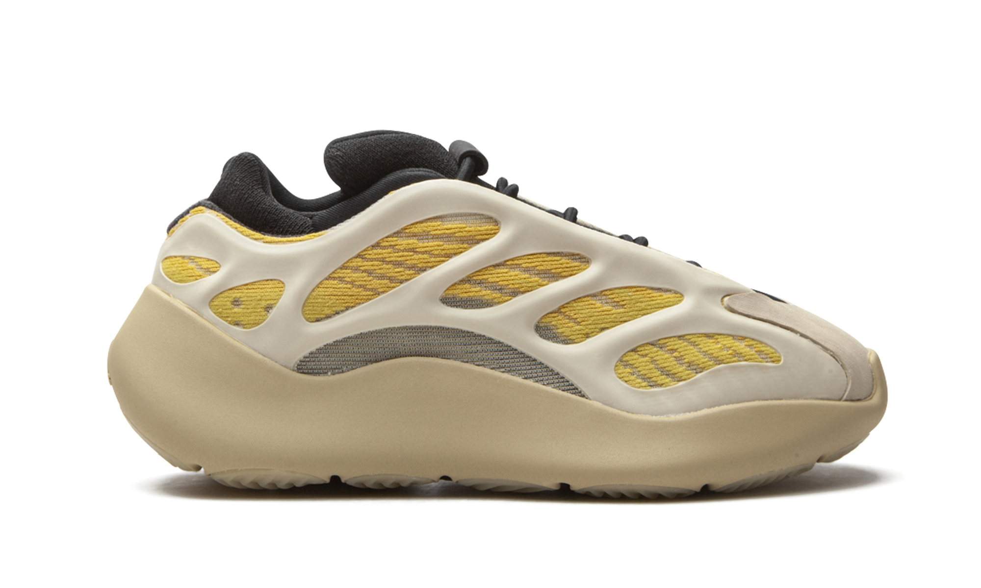 Yeezy 700 V3 "Safflower"