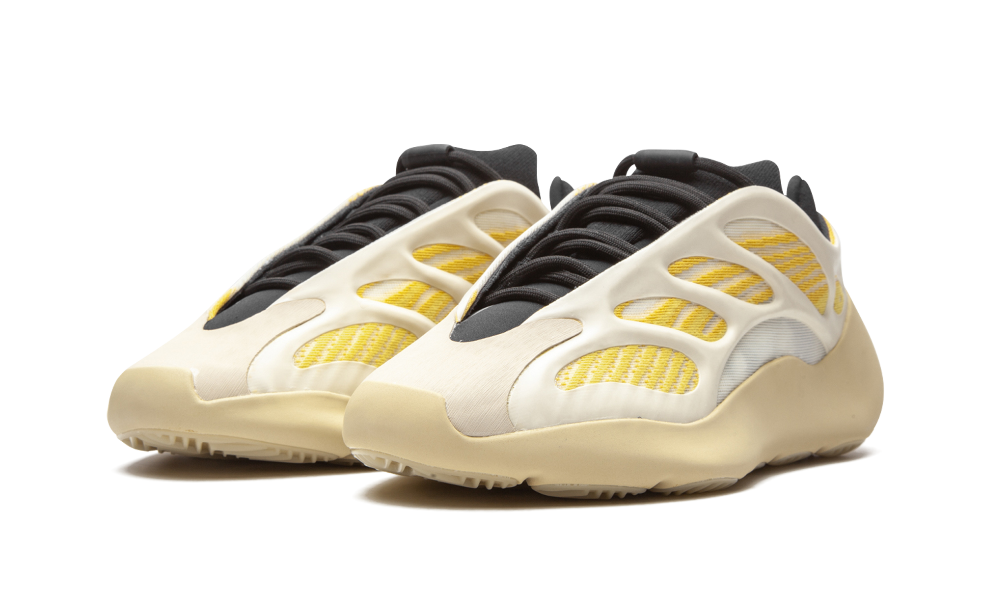 Yeezy 700 V3 "Safflower"