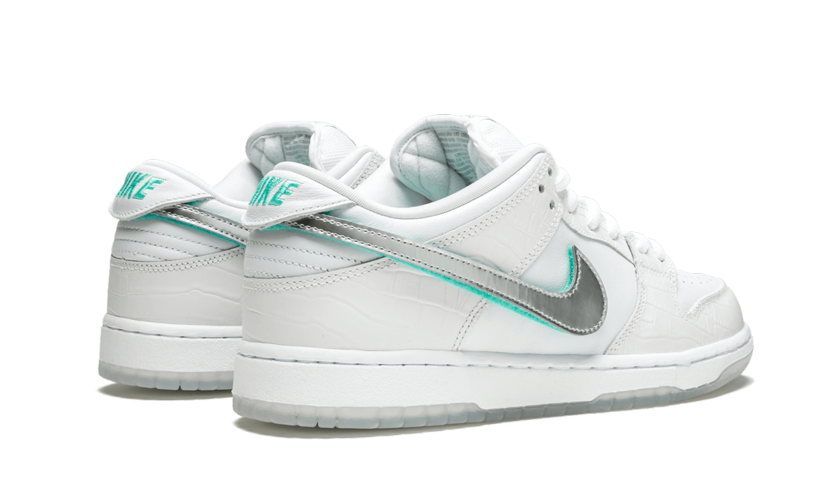 SB Dunk Low Pro OG QS "Blanco Diamante"