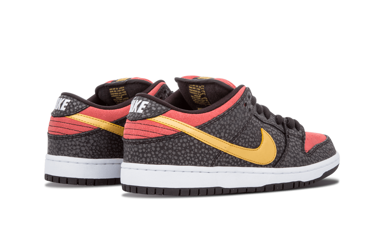 SB Dunk Low Premium QS "Paseo de la Fama"