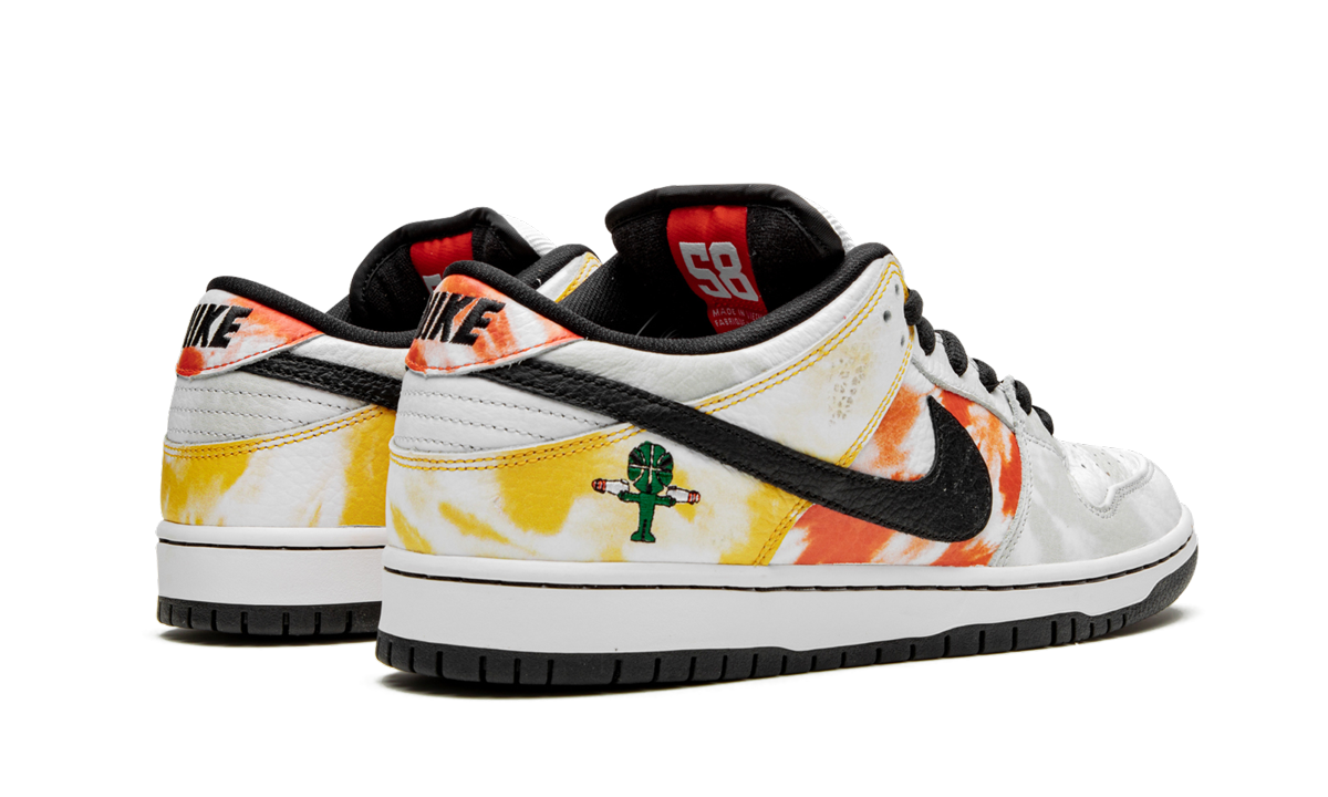 SB Dunk Low "Tie-Dye Rayguns 2019 - White"