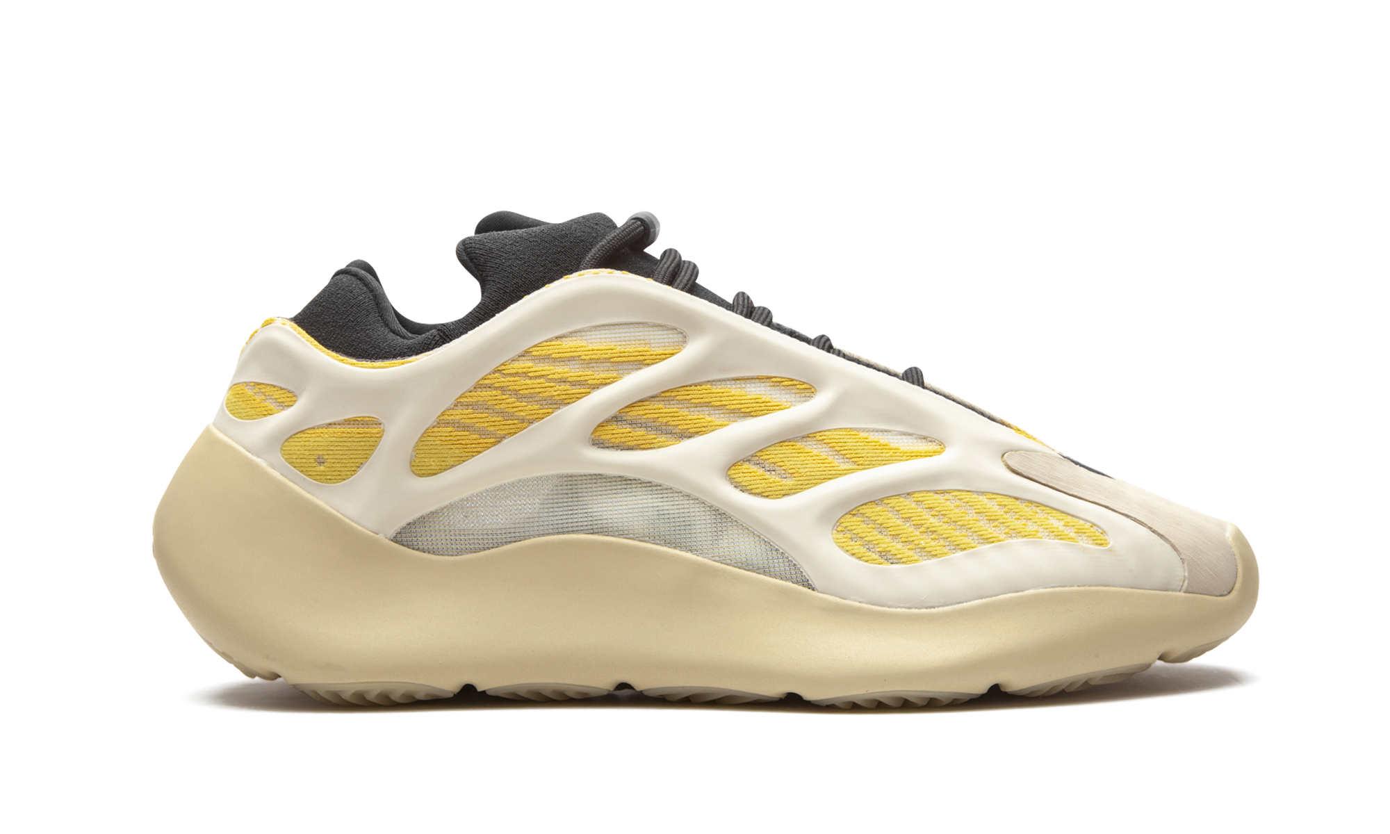 Yeezy 700 V3 "Safflower"