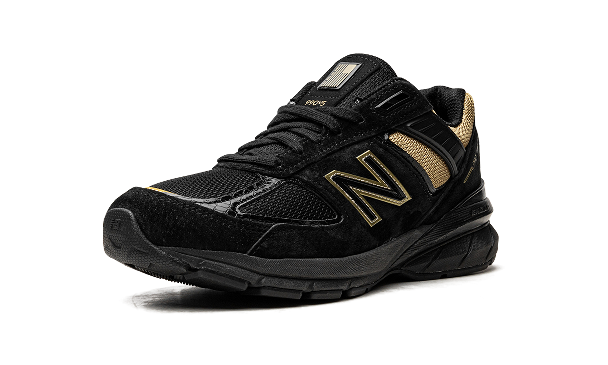 990v5 "Black / Gold"