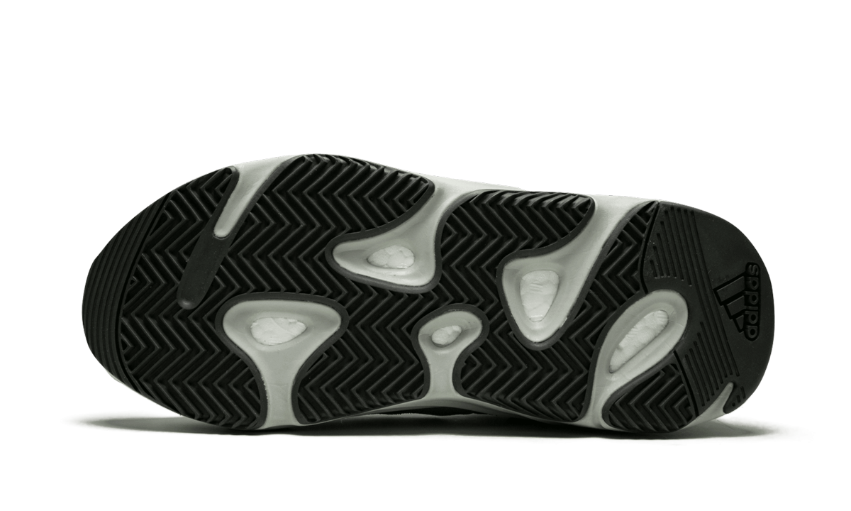 Yeezy Boost 700 "Salt"