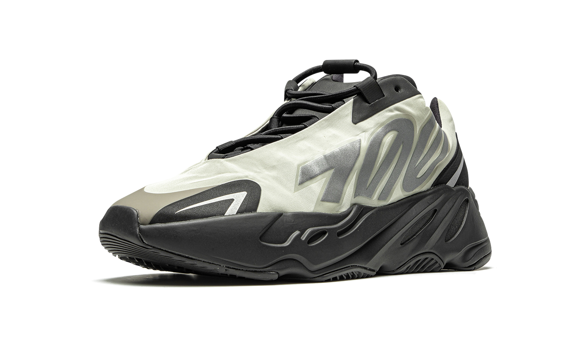 Yeezy Boost 700 MNVN "Bone"