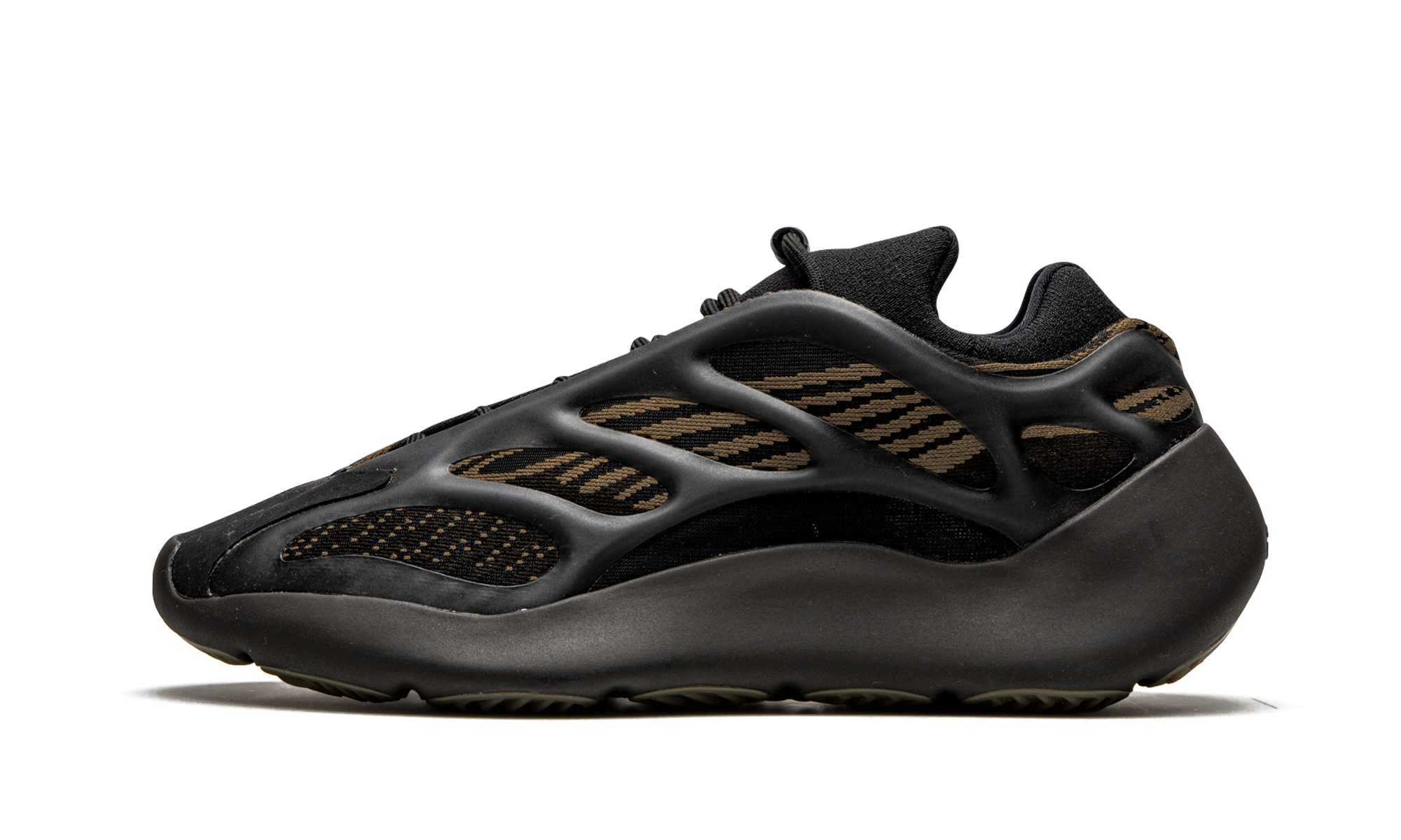 Yeezy 700 V3 "Clay Brown"