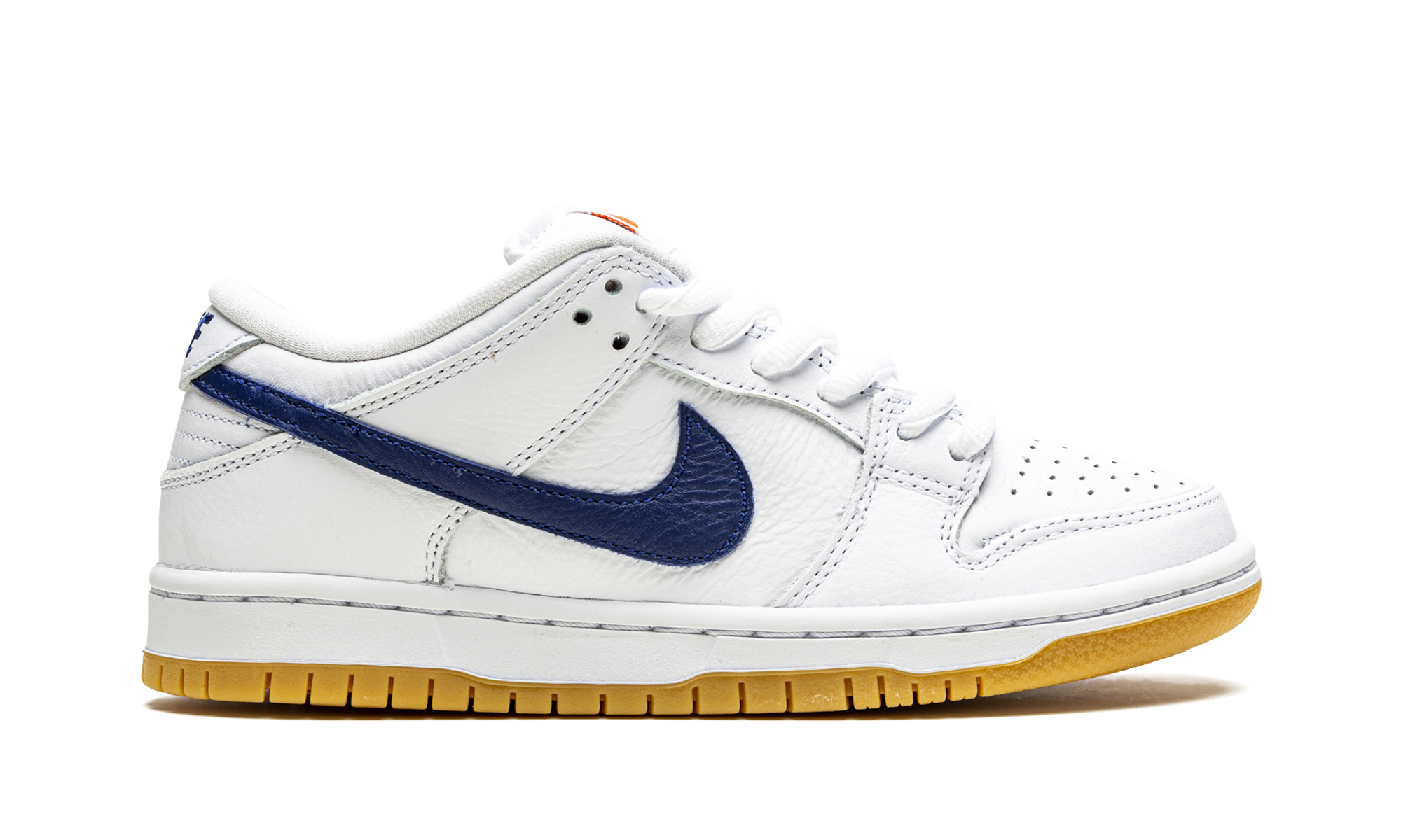 SB Dunk Low Pro Iso "Etiqueta Naranja - Blanco/Azul Marino"