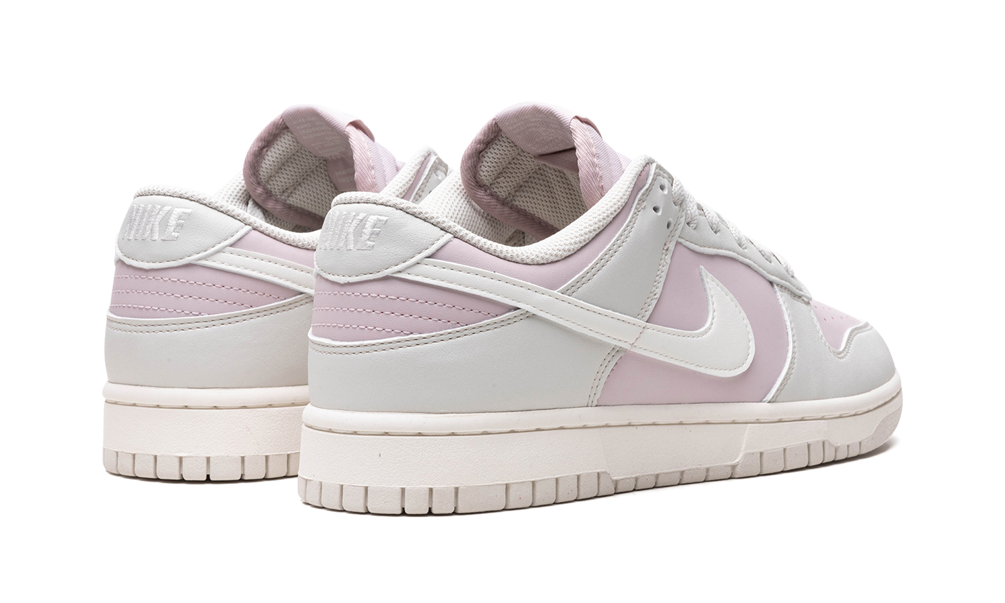DUNK LOW WMNS "Platinum Violet"