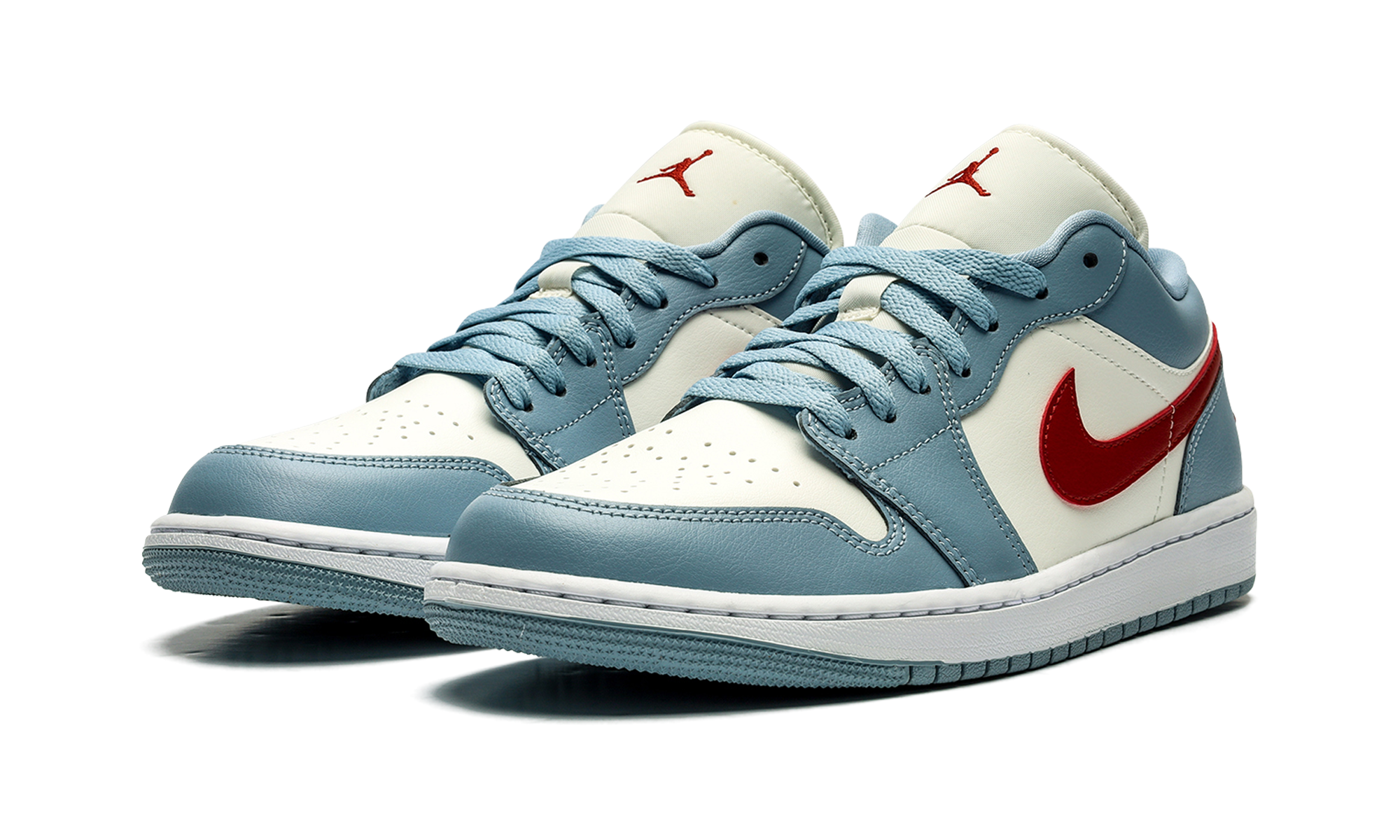 Air Jordan 1 Low WMNS "Blue Whisper"
