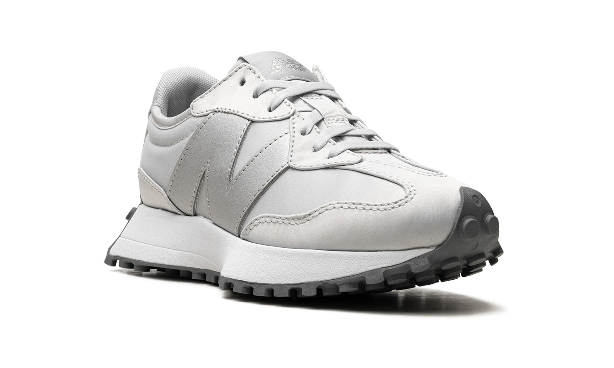 327 WMNS "Light Aluminum Gunmetal"