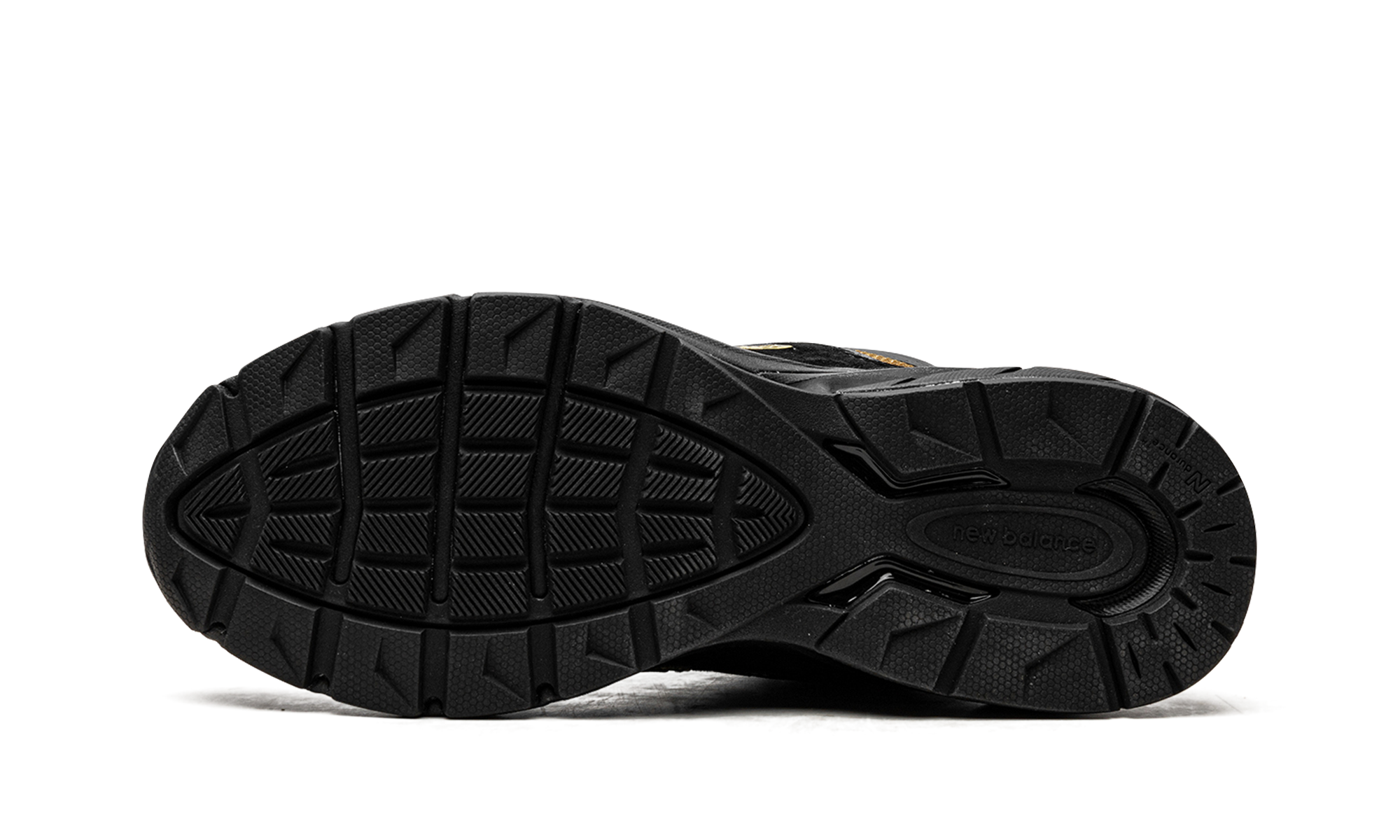 990v5 "Black / Gold"