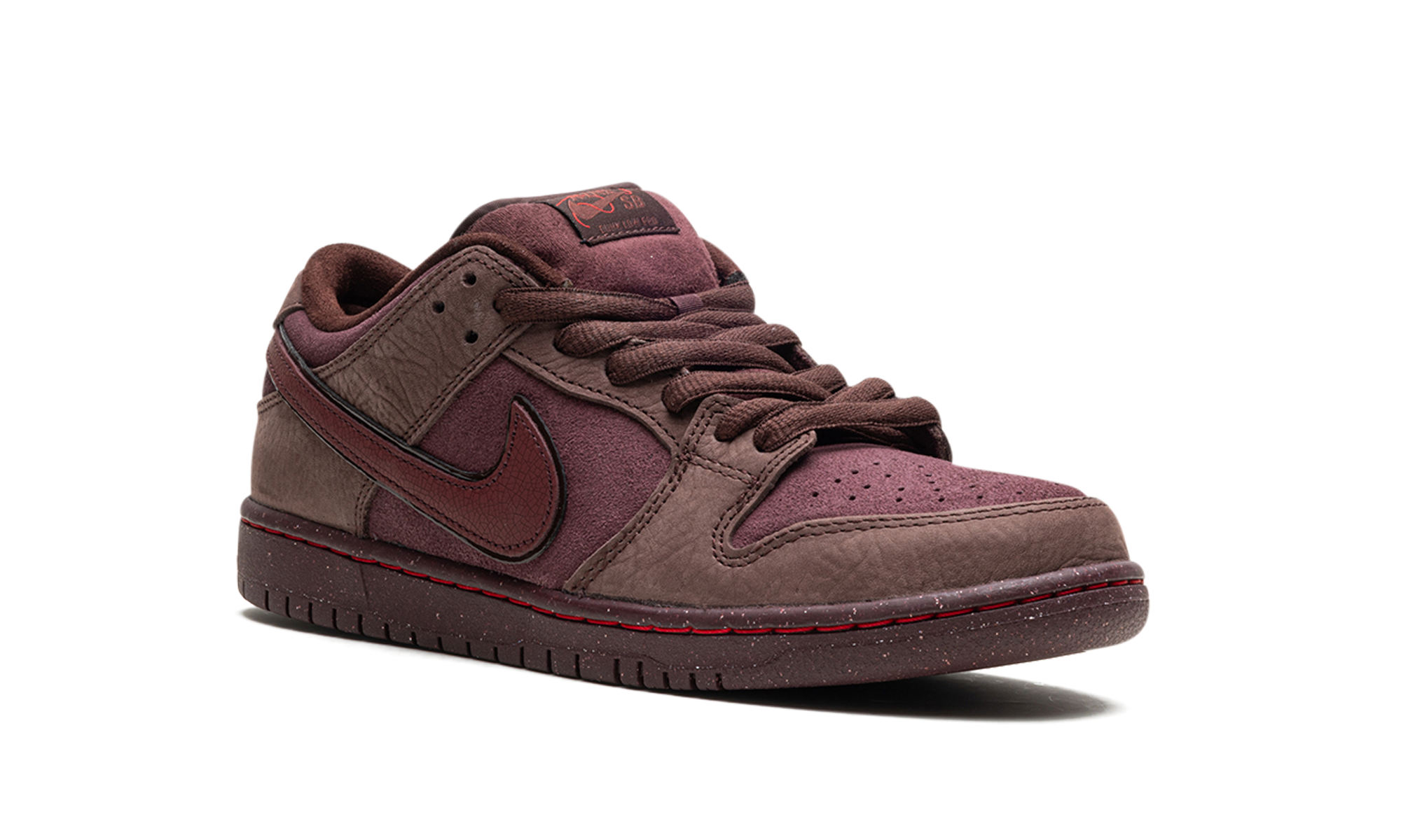 SB Dunk Low "Ciudad del Amor"