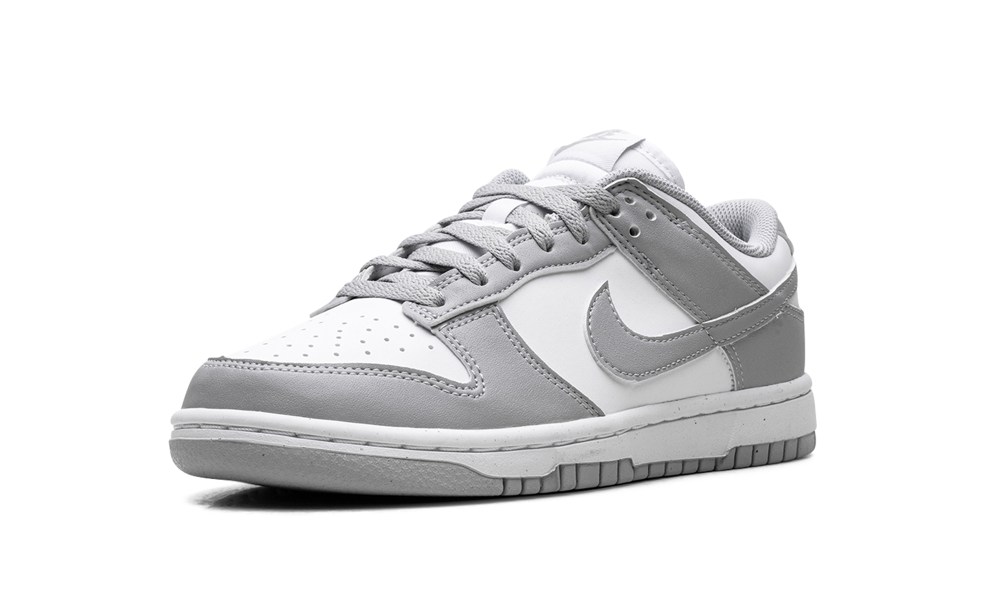 Dunk Low Next Nature WMNS "Light Smoke Grey"