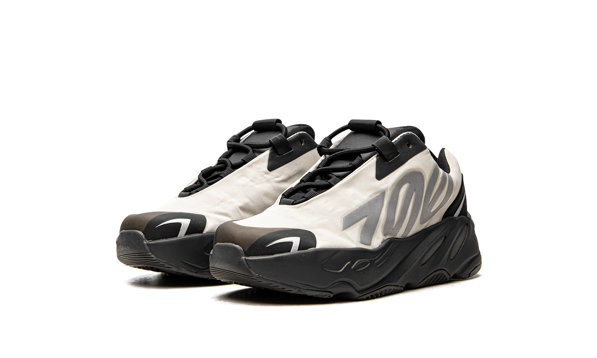 Yeezy Boost 700 MNVN KIDS "Bone"