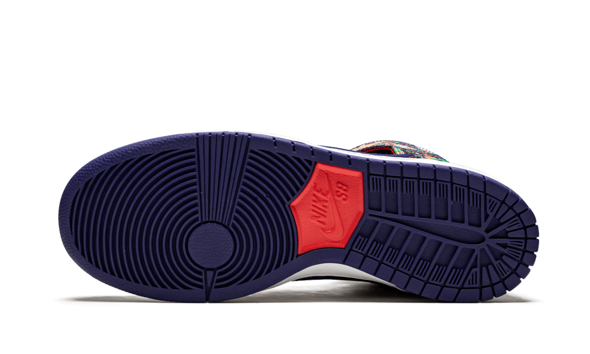 SB Dunk High TRD QS "Suéter navideño feo"