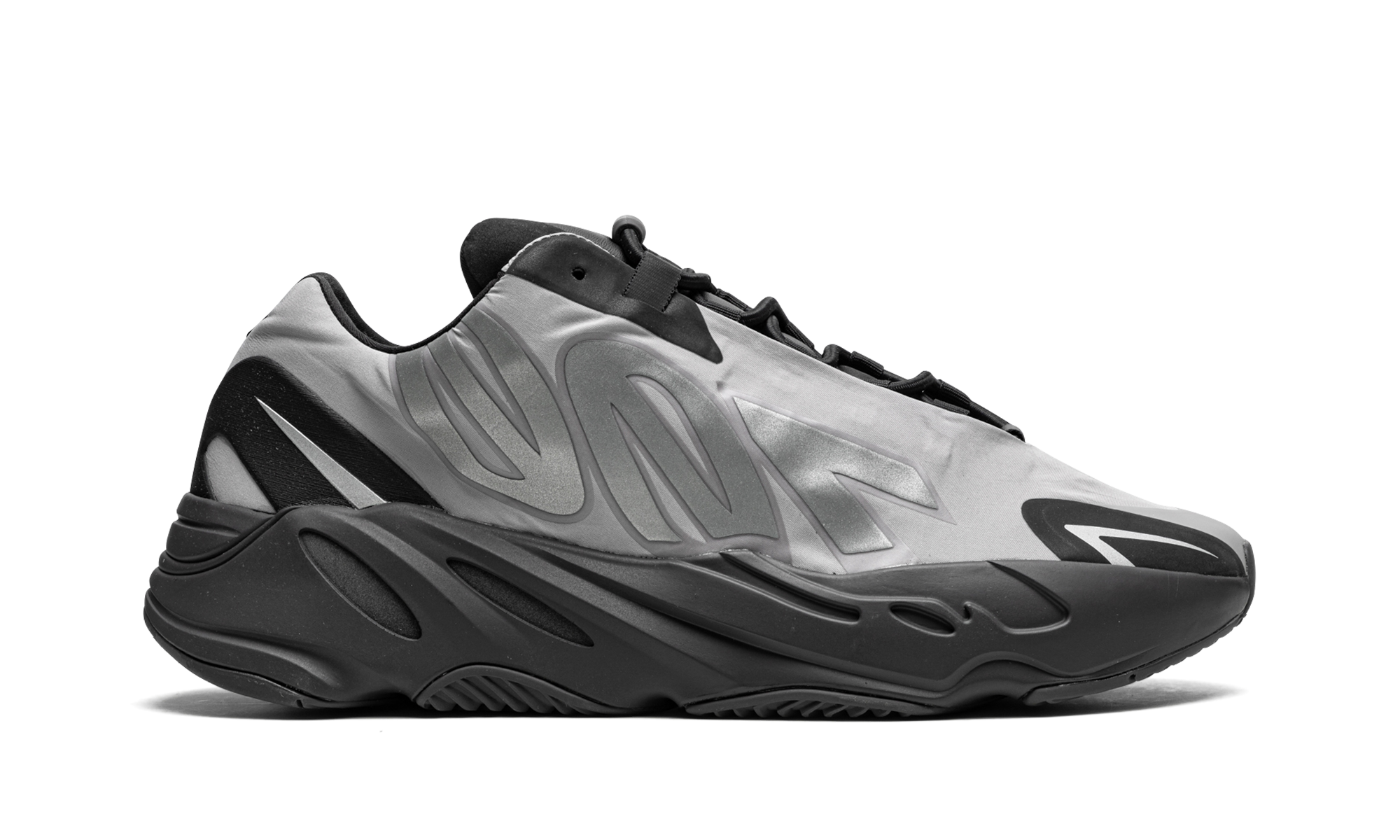 Yeezy 700 MNVN "Metallic"