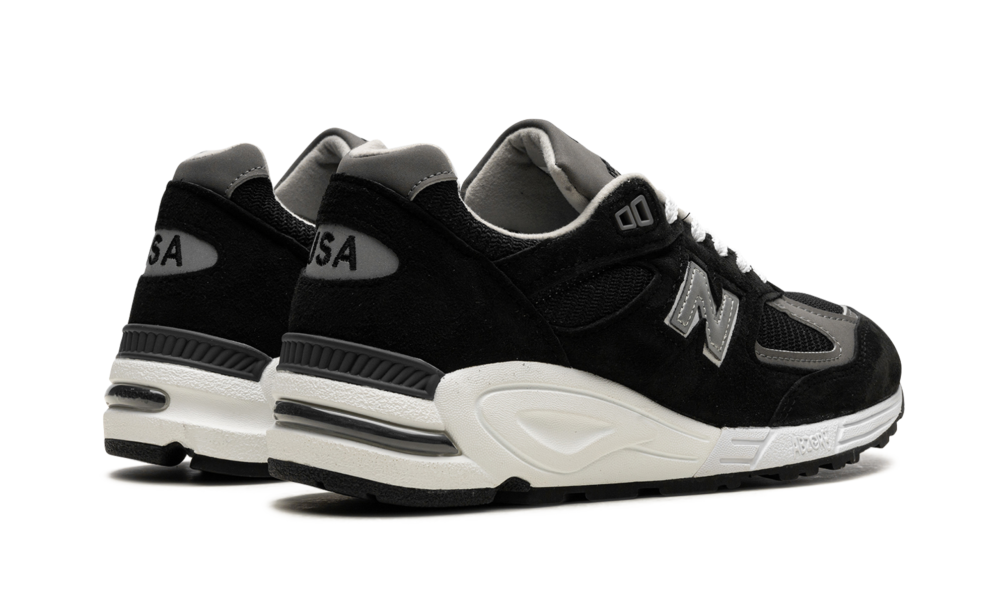 990v2 "Black / White"