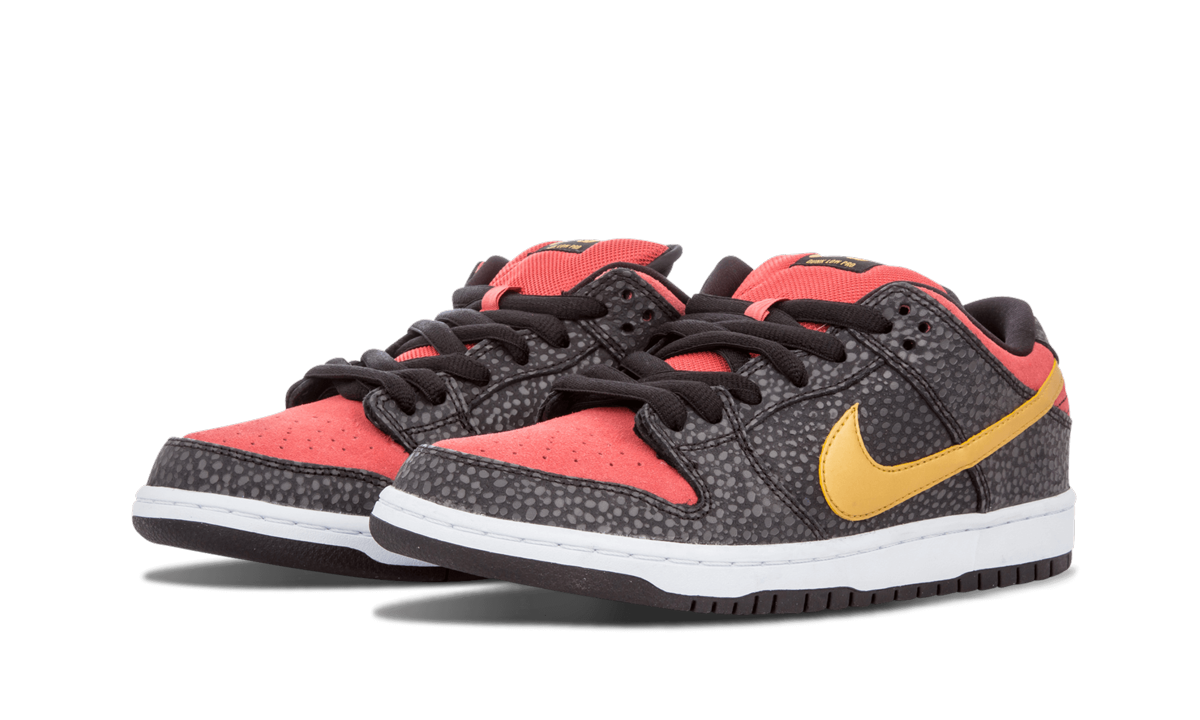SB Dunk Low Premium QS "Paseo de la Fama"