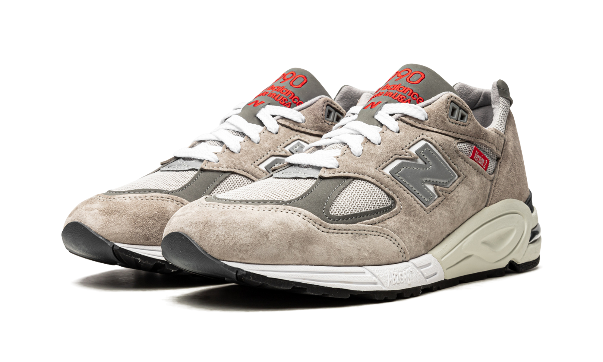 Made in US 990 v2 "Grey / Red"