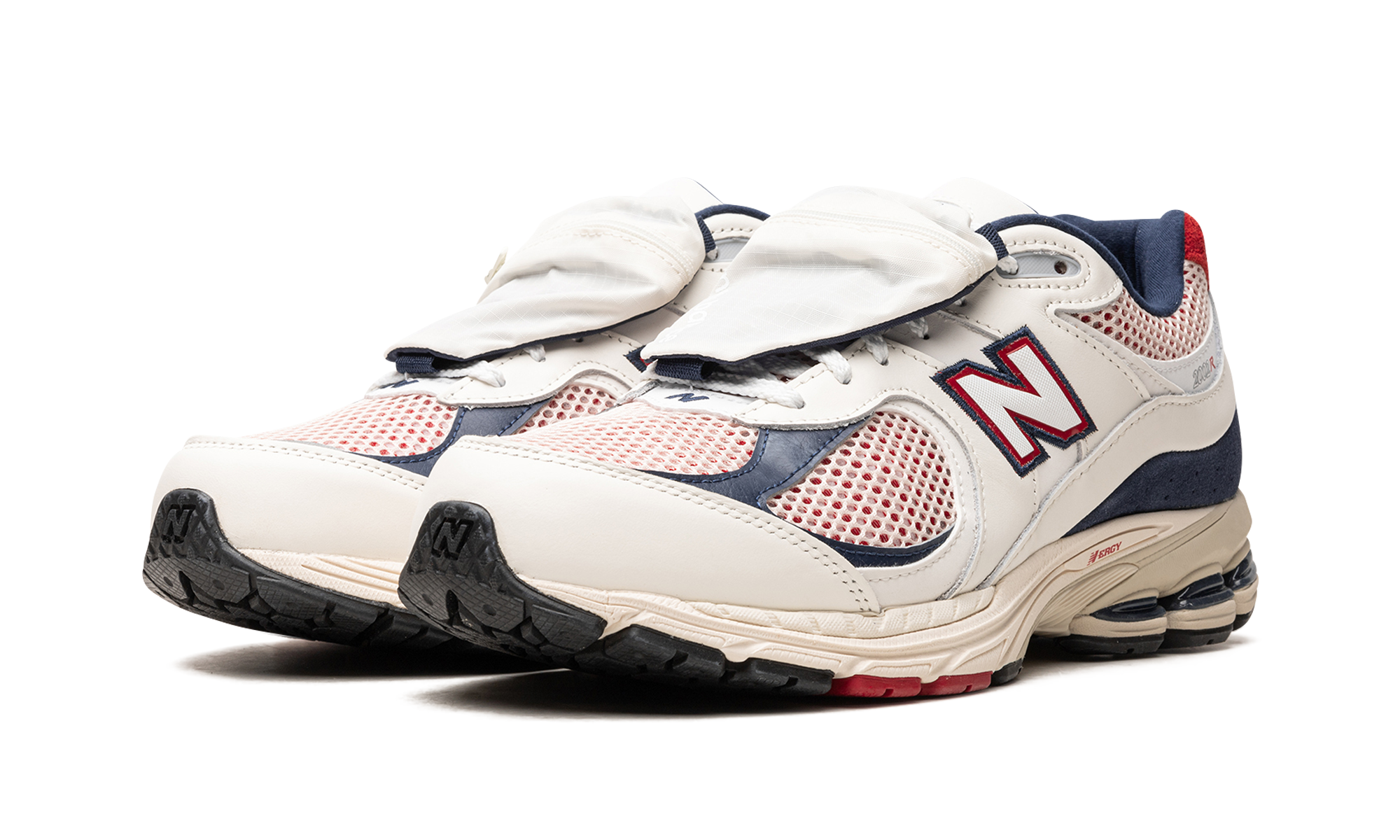 2002R "Sea Salt/Team Red"