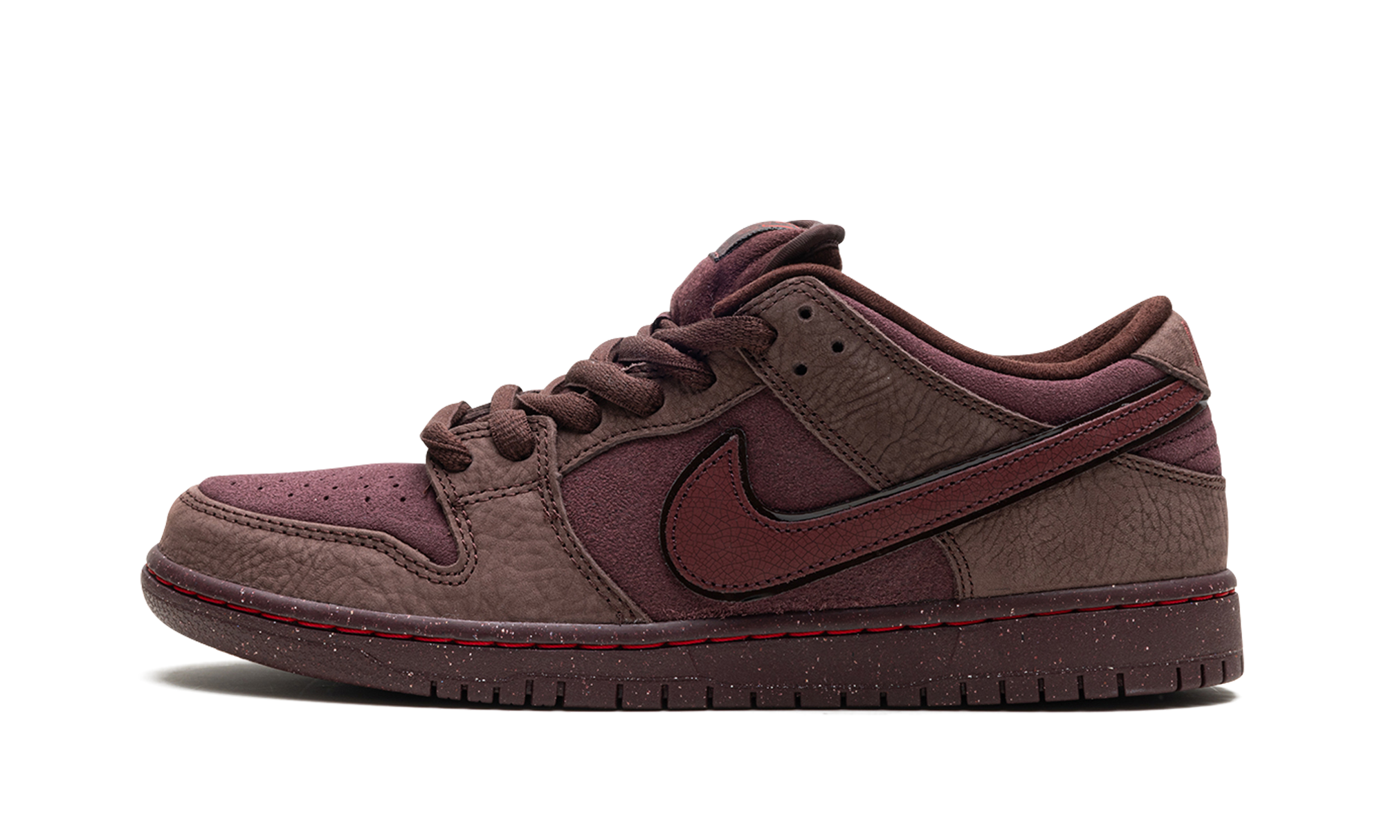 SB Dunk Low "Ciudad del Amor"