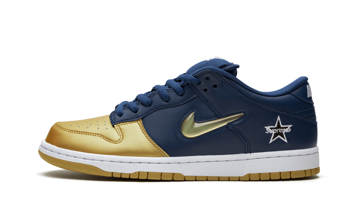 SB Dunk Low "Supreme - Jewel Swoosh Dorado/Azul Marino"