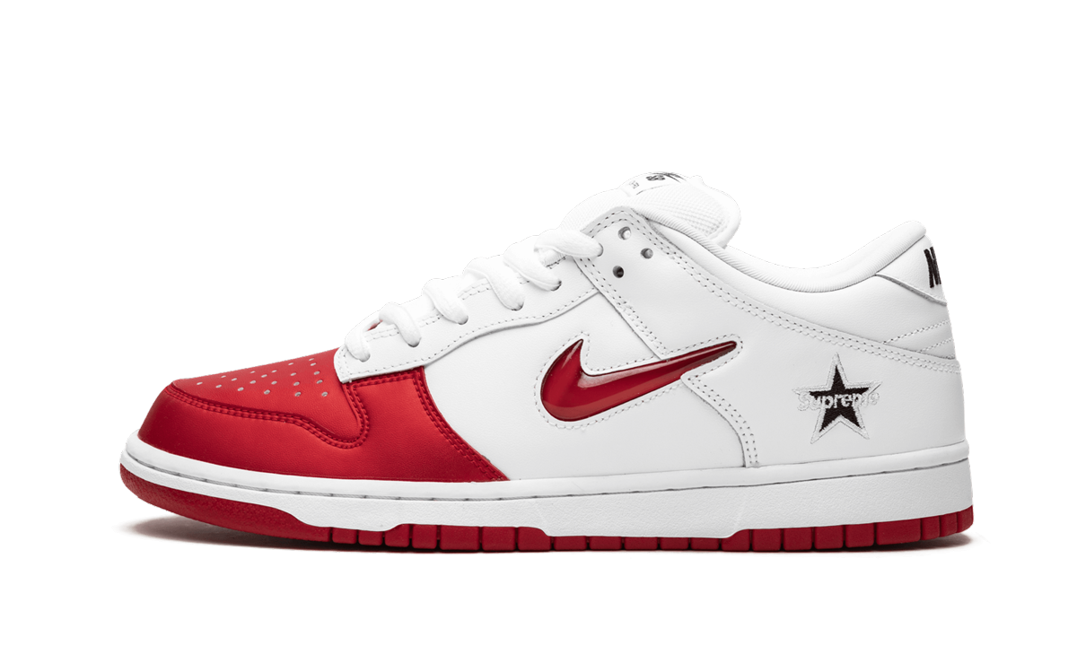 SB Dunk Low "Supreme - Jewel Swoosh Rojo/Blanco"