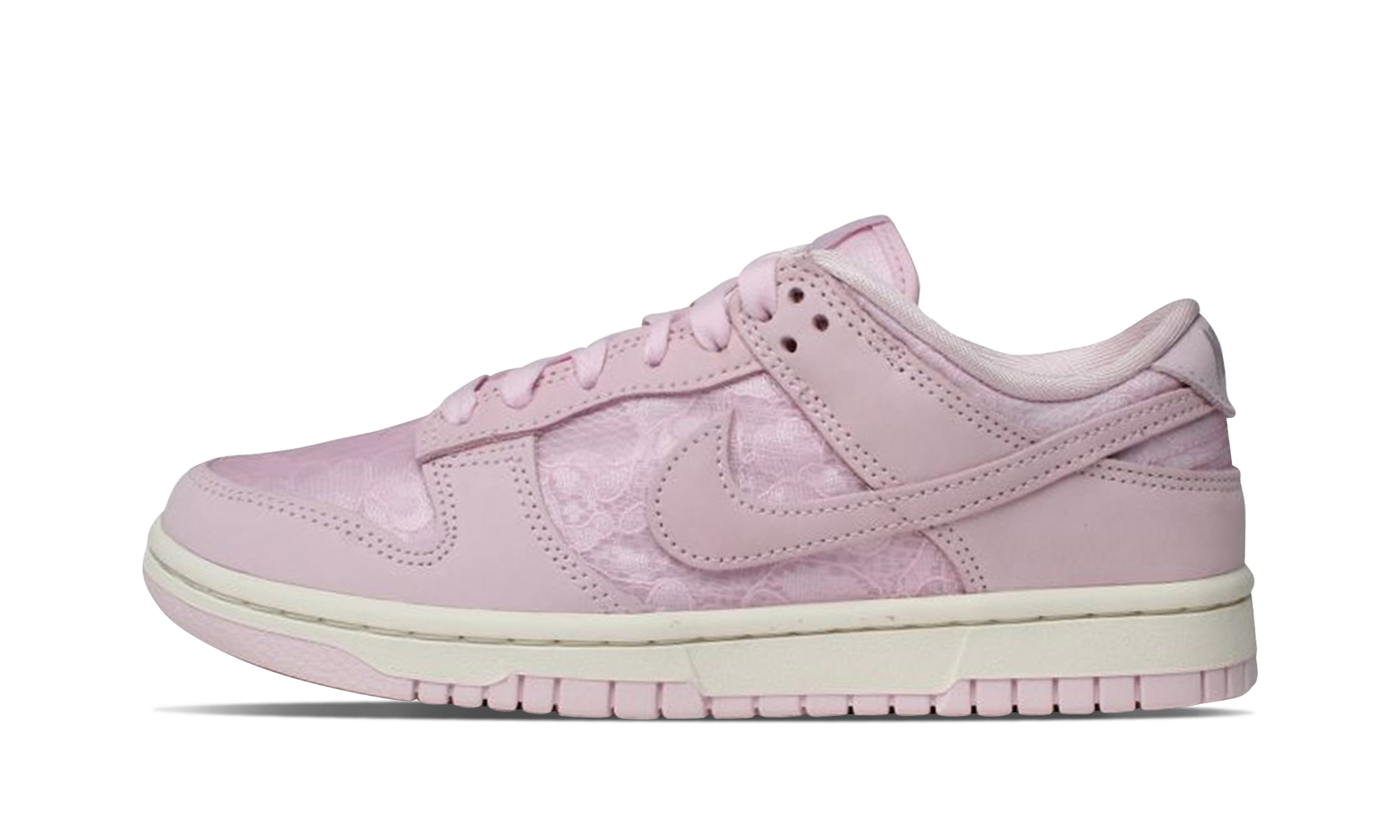 Dunk Low WMNS "Regal Pink"
