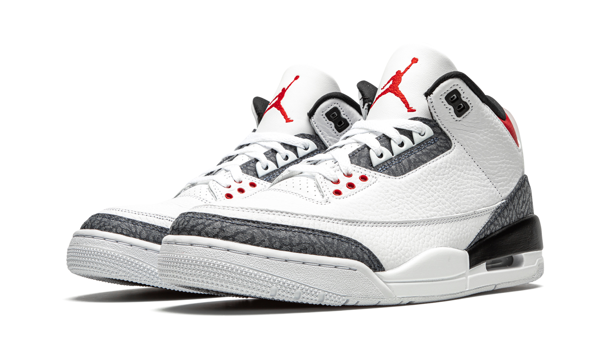 Air Jordan 3 Retro SE DNM «Fire Red Denim»