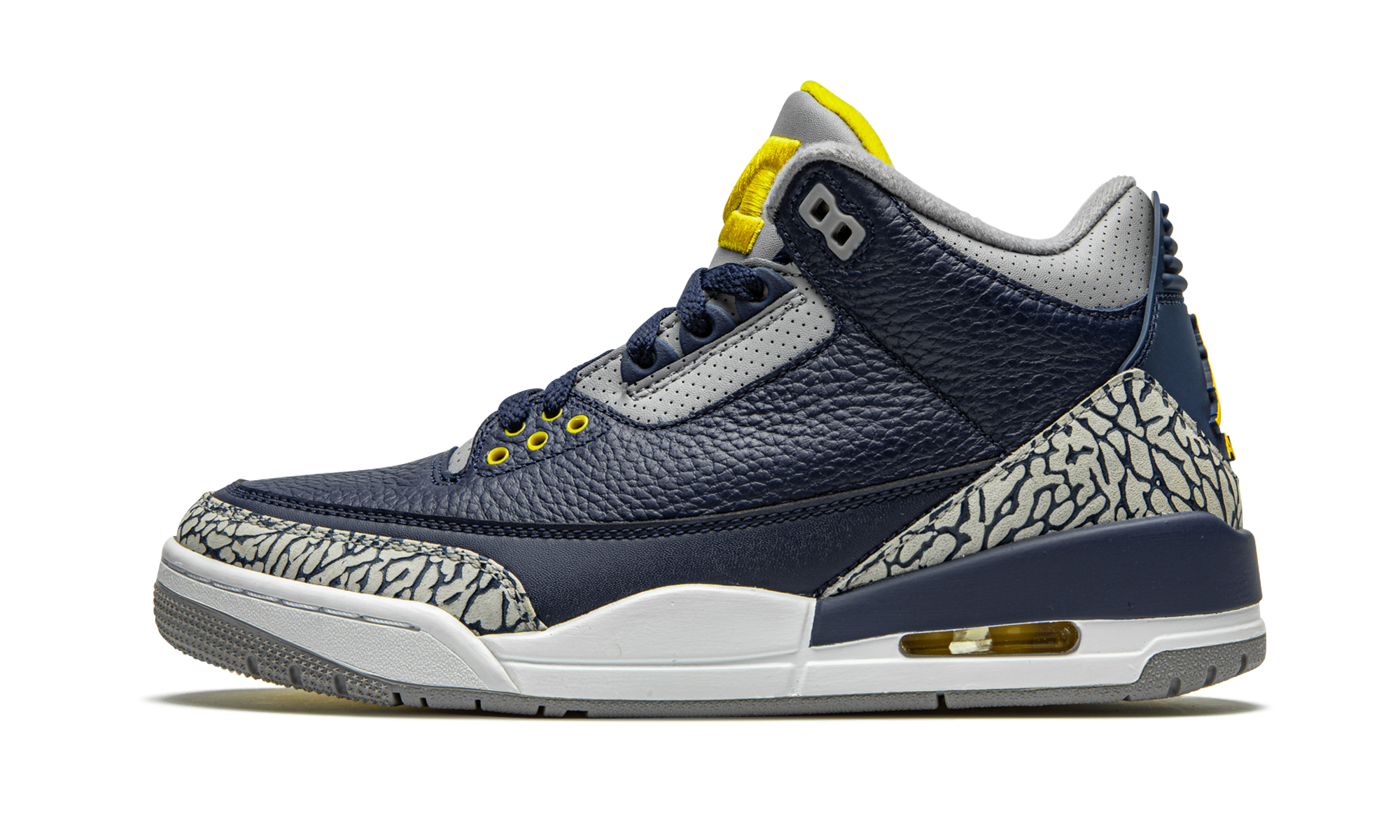 Air Jordan 3 Retro PE "Michigan"