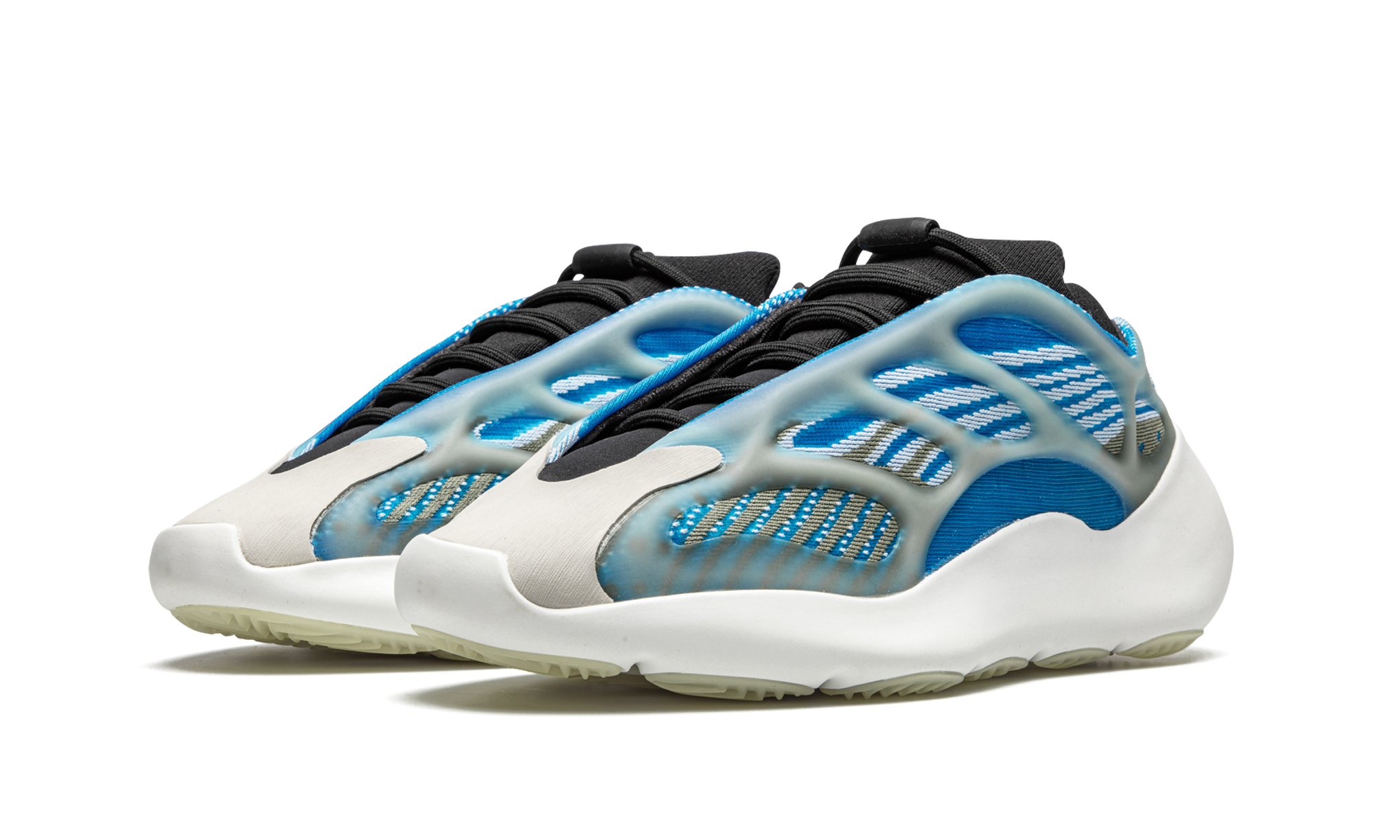Yeezy 700 V3 "Arzareth"