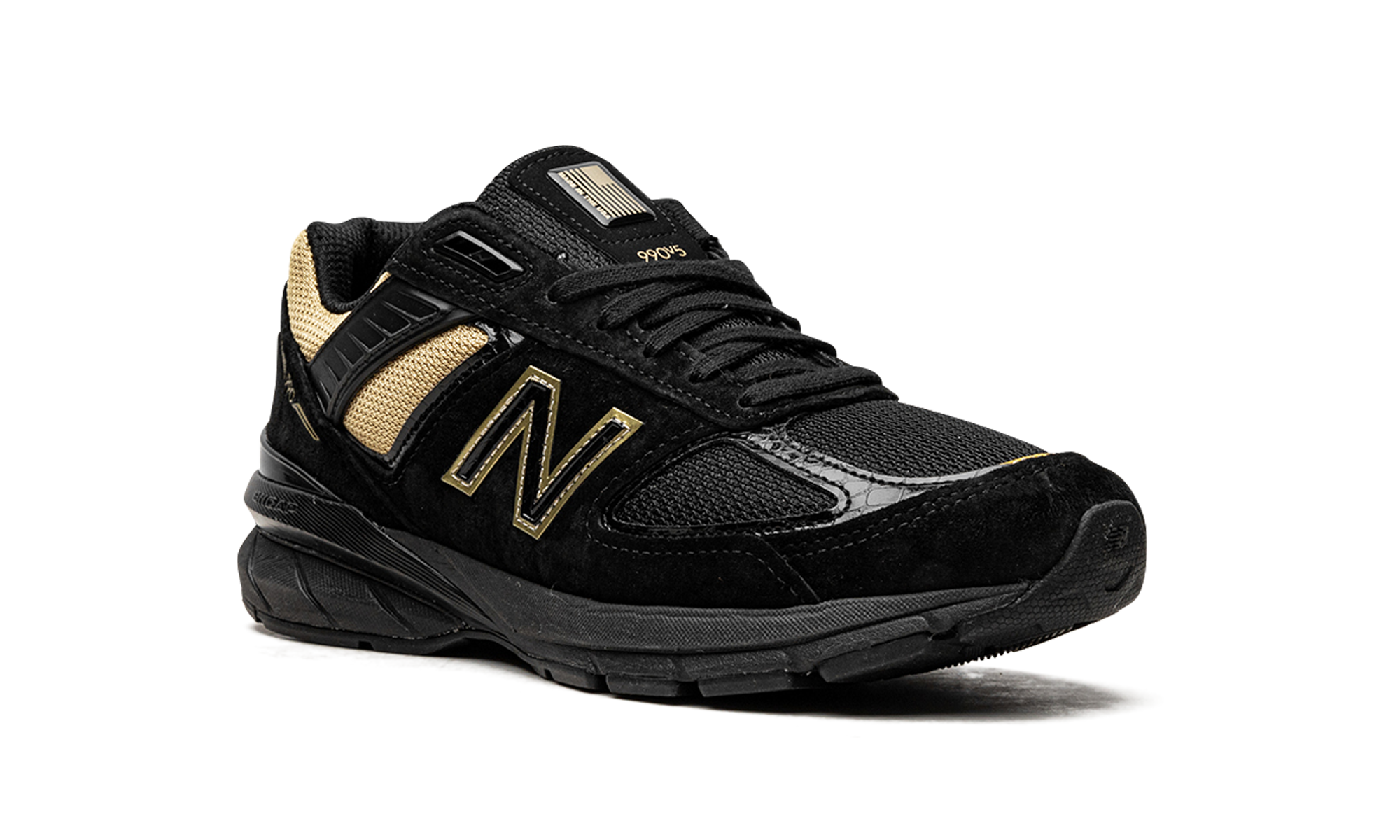 990v5 "Black / Gold"