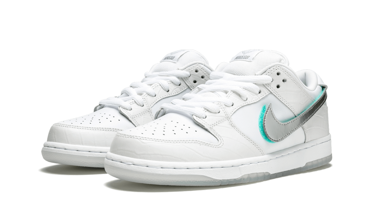 SB Dunk Low Pro OG QS "Blanco Diamante"